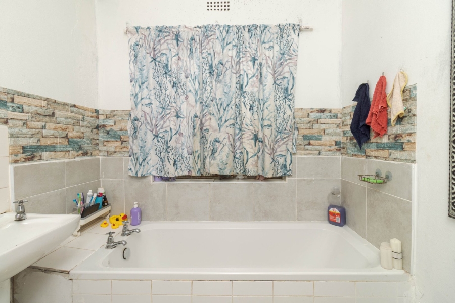 2 Bedroom Property for Sale in Hindle Park Western Cape